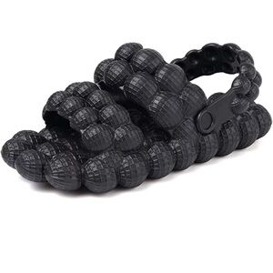 NWT black bubble sandal with sling back